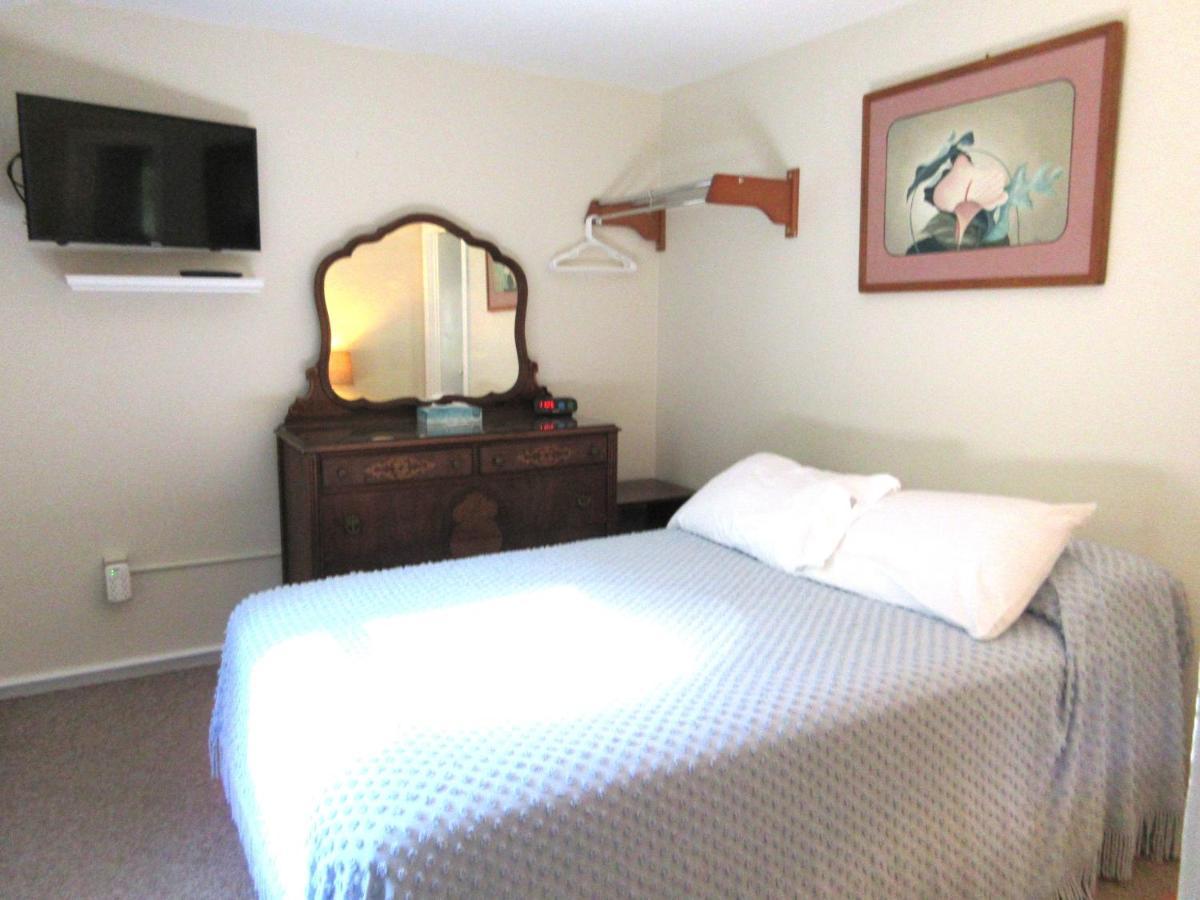 Mcgregor Inn Motel Wilton Εξωτερικό φωτογραφία