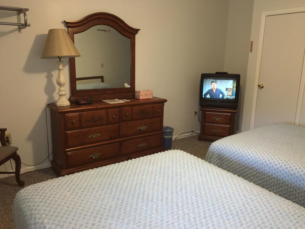 Mcgregor Inn Motel Wilton Εξωτερικό φωτογραφία