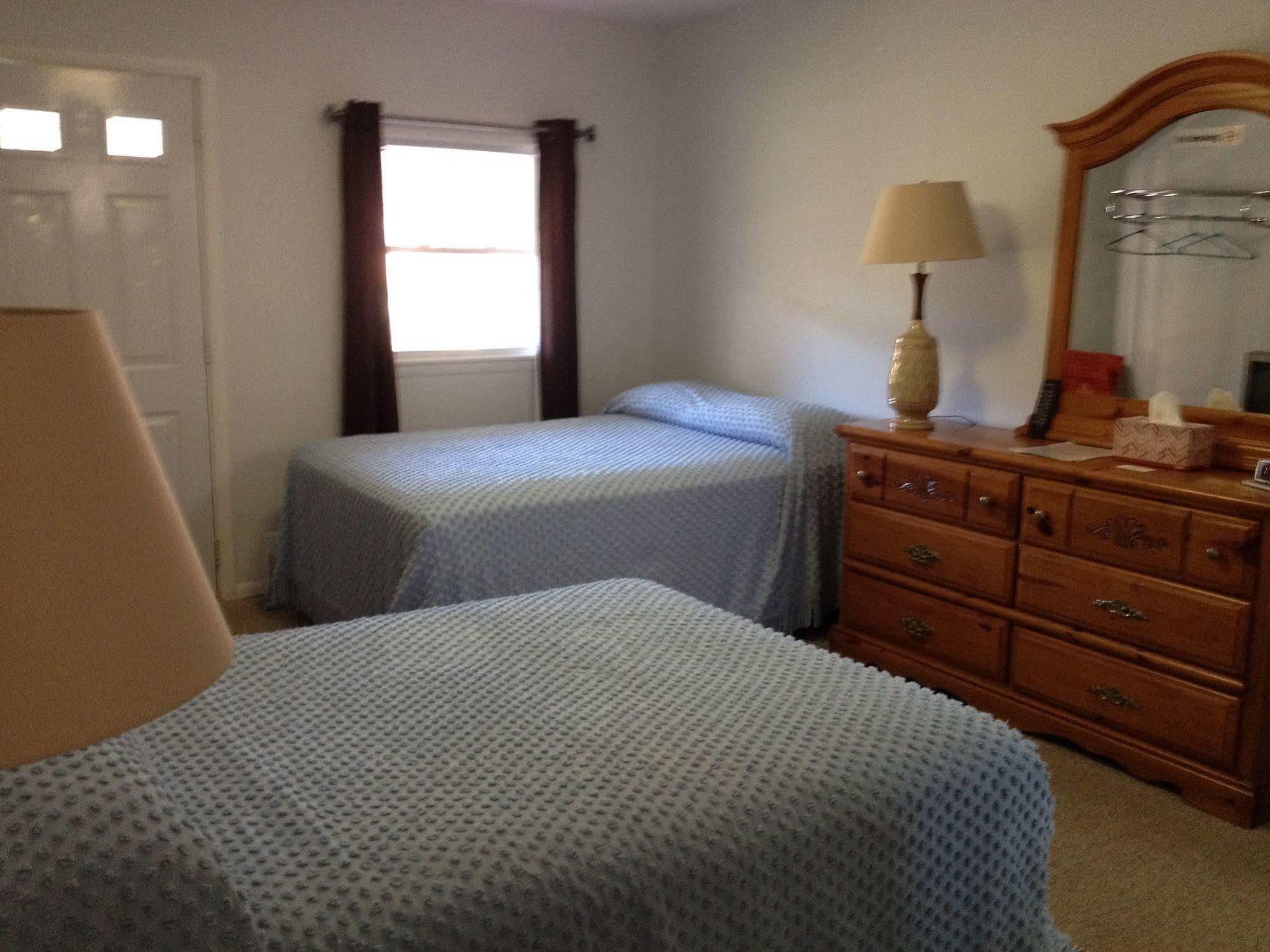 Mcgregor Inn Motel Wilton Εξωτερικό φωτογραφία