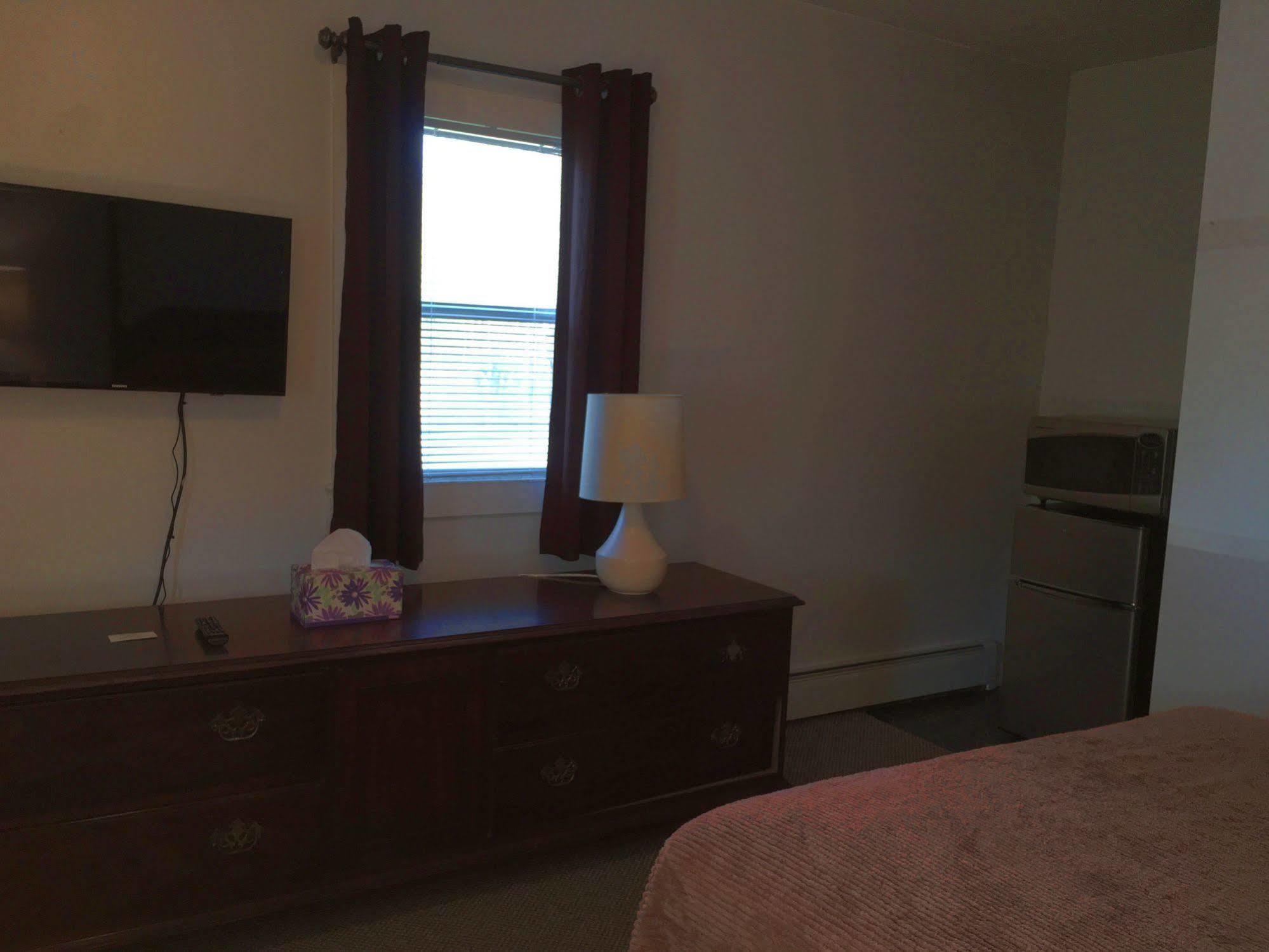 Mcgregor Inn Motel Wilton Εξωτερικό φωτογραφία