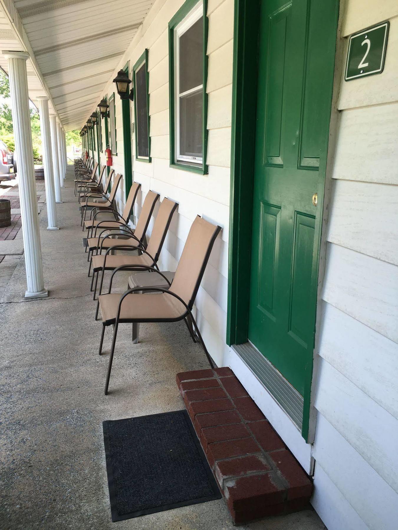 Mcgregor Inn Motel Wilton Εξωτερικό φωτογραφία